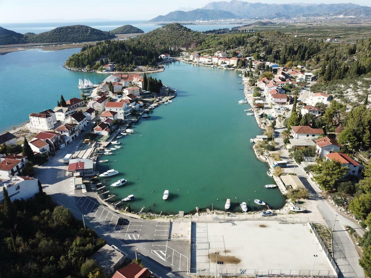 Apartments Azzurro Blace Eksteriør billede